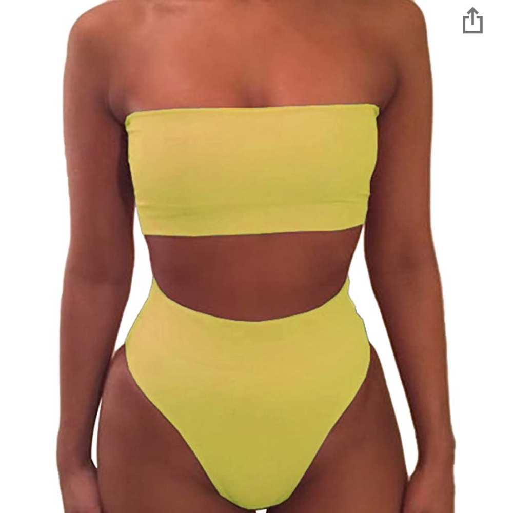 Cheeky high leg bathing suit